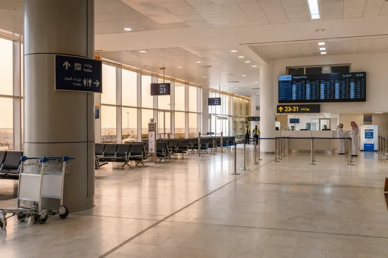 Flynas at 280 Aircraft: How a Saudi LCC Scales Domestic and Religious Travel