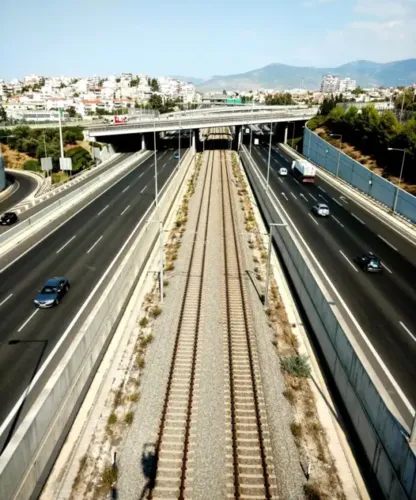 Enhancing Road and Rail Infrastructure for Integrated Mobility in Saudi Arabia