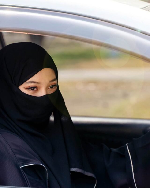 saudi-women-driver-mobility-thumbnails-2 (5)